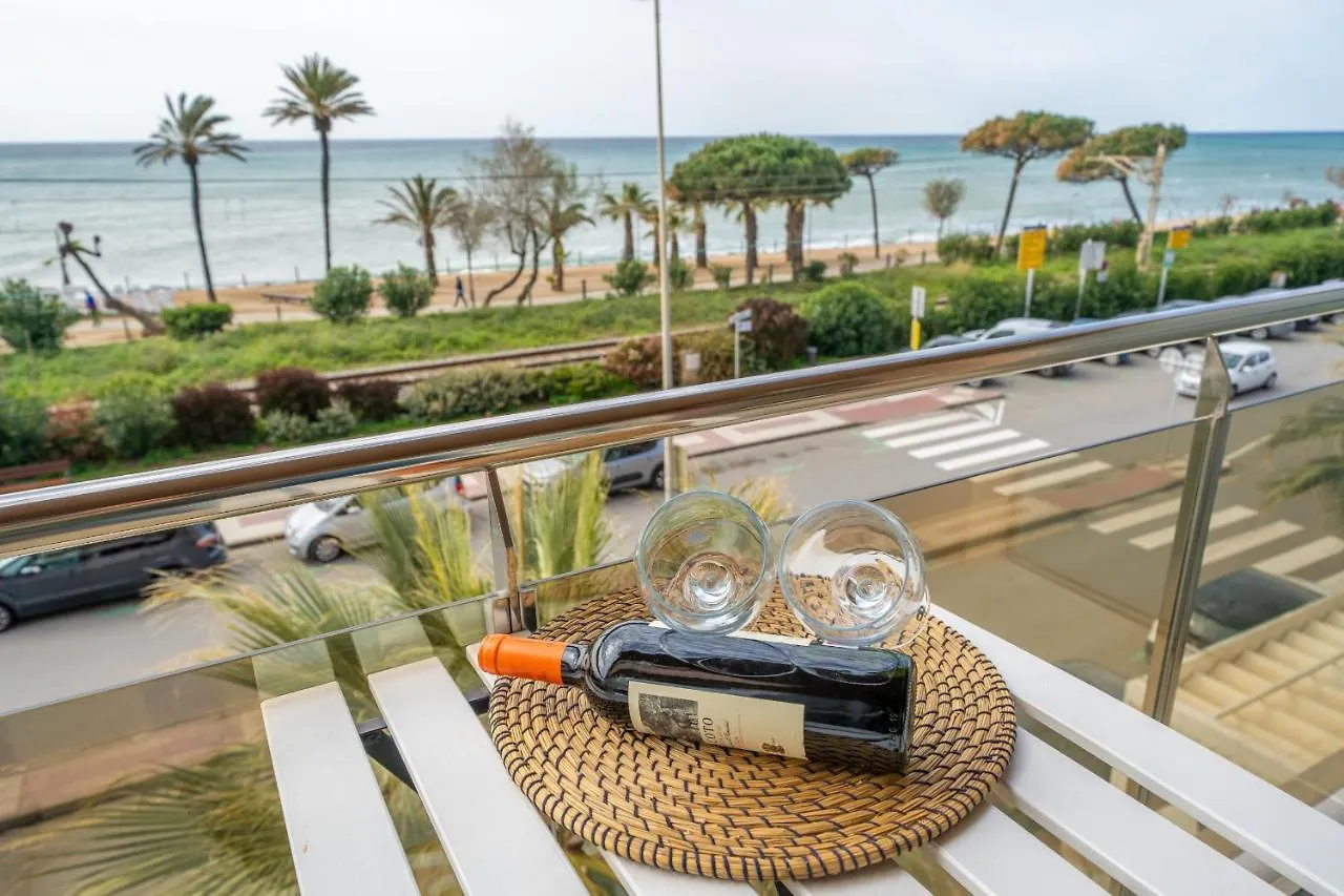 Homeholidaysrentals Seaview - Costa Barcelona Pineda de Mar Spain
