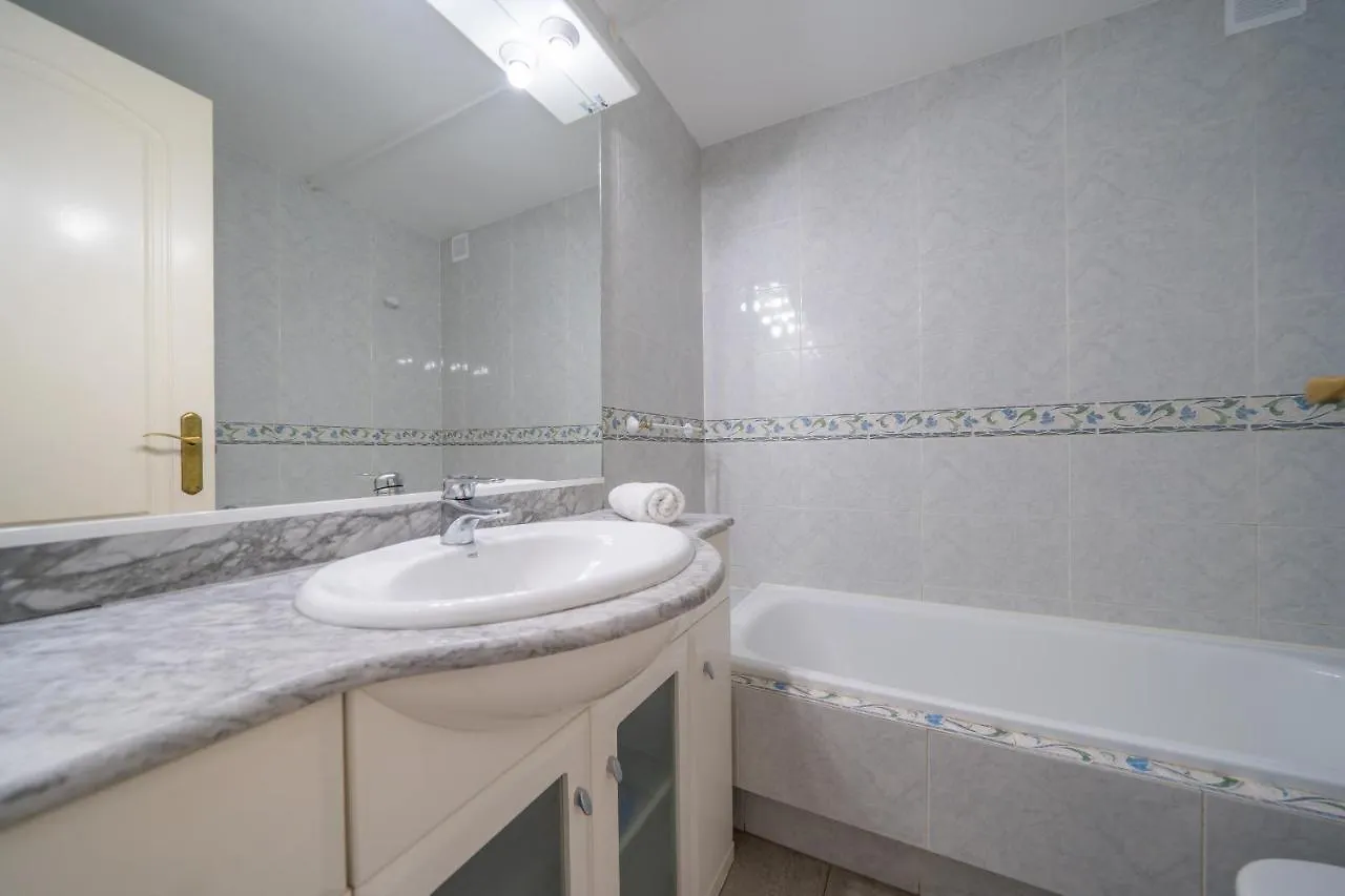 Homeholidaysrentals Seaview - Costa Barcelona Pineda de Mar Apartment